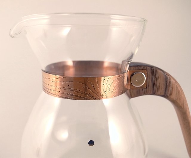 This Coffee Brewer Comes in Walnut & Glass for Style