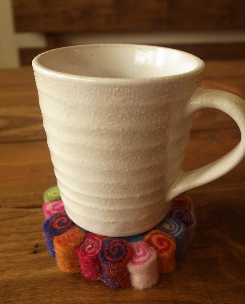 Cup coasters, Felt coasters_Flower - Coasters - Wool Multicolor