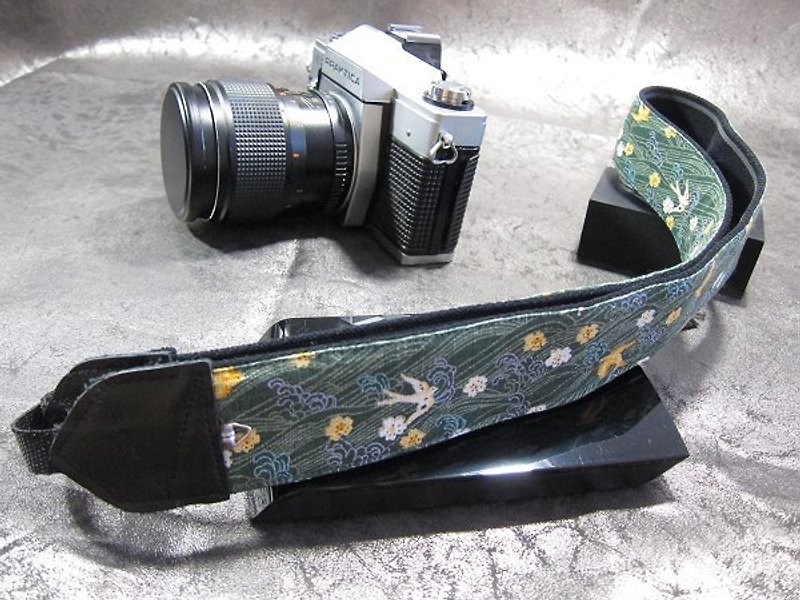 "Feiyan" decompression strap camera strap Uke Lili Camera Strap - Camera Straps & Stands - Other Materials 