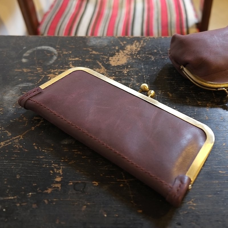 Lovey Leather Small Objects / Porter Gemstone-Wine Red Lip Gold Clutch Bag Japanese Hand-stitched Long Wallet - Clutch Bags - Genuine Leather Purple