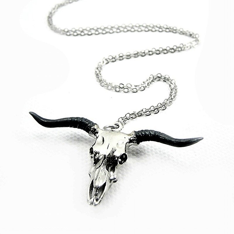 Zodiac pendant Bull skull for Taurus in white bronze and oxidized antique color ,Rocker jewelry ,Skull jewelry,Biker jewelry - 項鍊 - 其他金屬 