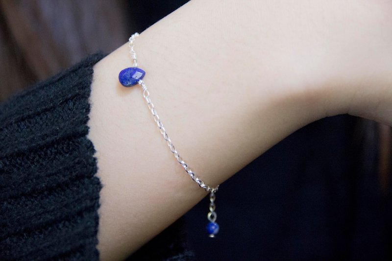 Moonlight Stars / Azure - 925 Silver Bracelet September Birthstone - สร้อยข้อมือ - เครื่องเพชรพลอย สีน้ำเงิน