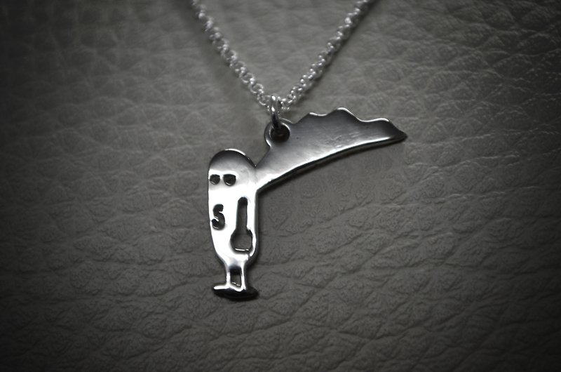 【Peej】Super Man Handmade 925 Sterling Silver Pendant and necklace - สร้อยคอ - เงินแท้ 