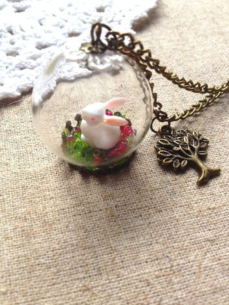 [Imykaka] ♥ prairie rabbit crystal ball necklace - สร้อยคอ - แก้ว หลากหลายสี