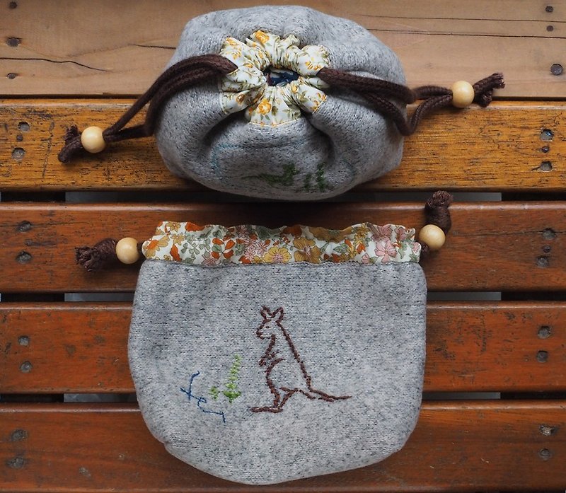 Howslife Australia Kangaroo Series Floral Floral Drawstring Pocket - กระเป๋าเครื่องสำอาง - วัสดุอื่นๆ สีเขียว