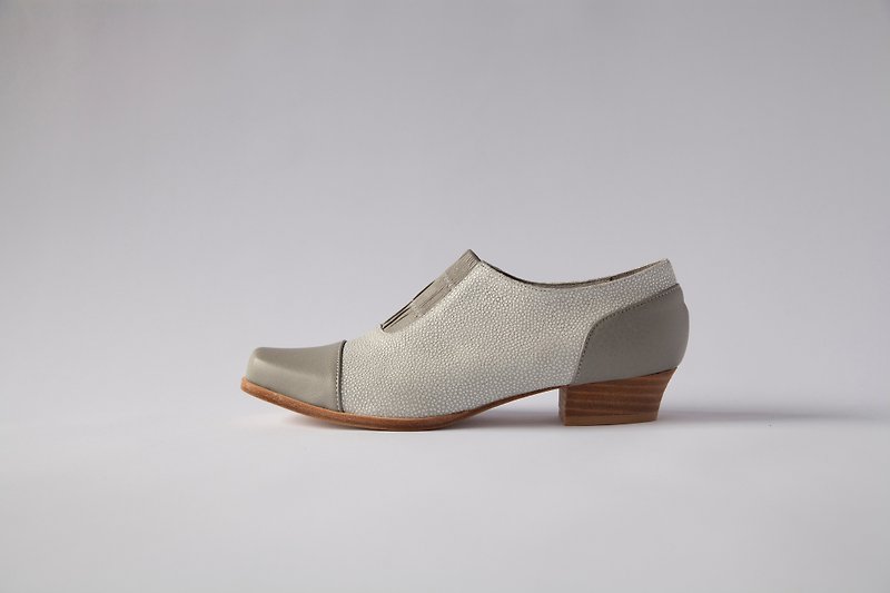 ZOODY / new / handmade shoes / flat deep mouth shoes / gray - Mary Jane Shoes & Ballet Shoes - Genuine Leather White