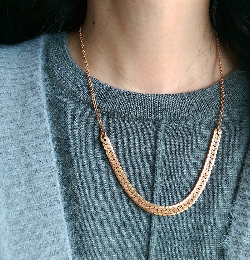 Necklace with Vintage Herringbone Chain - สร้อยคอ - ทองแดงทองเหลือง สีทอง