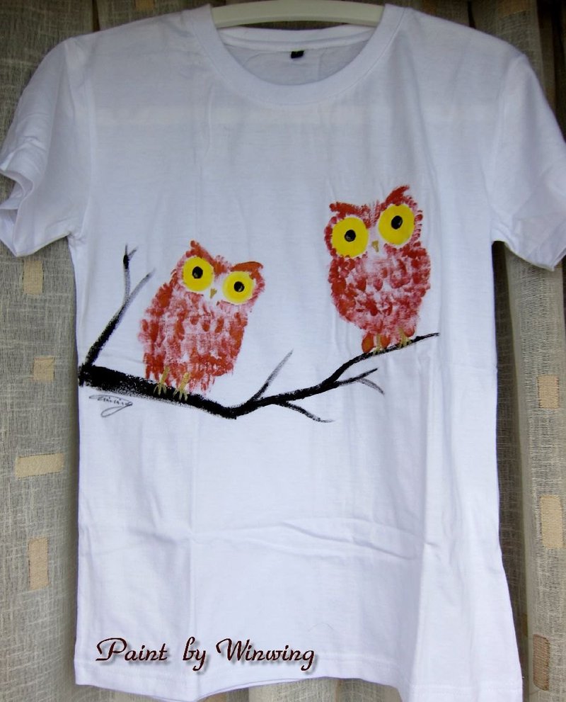 雙子貓頭鷹-Winwing手繪衣 - 女 T 恤 - 棉．麻 