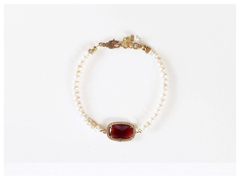 Minertés+Classic Gold Edge Inlaid Ruby Crystal Pearl Bracelet+ - สร้อยข้อมือ - คริสตัล สีแดง