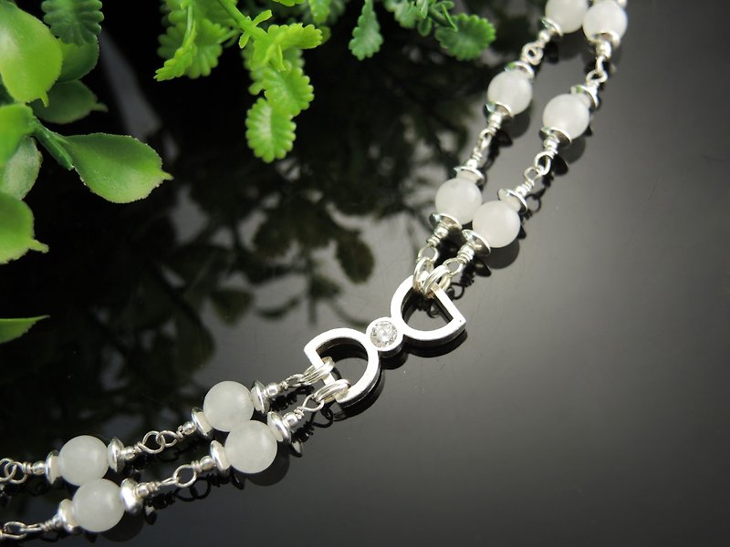 "Pure White Firefly" Elegant Fashion White Jade Crystal Diamond 925 Sterling Silver Bracelet - สร้อยข้อมือ - เครื่องเพชรพลอย ขาว