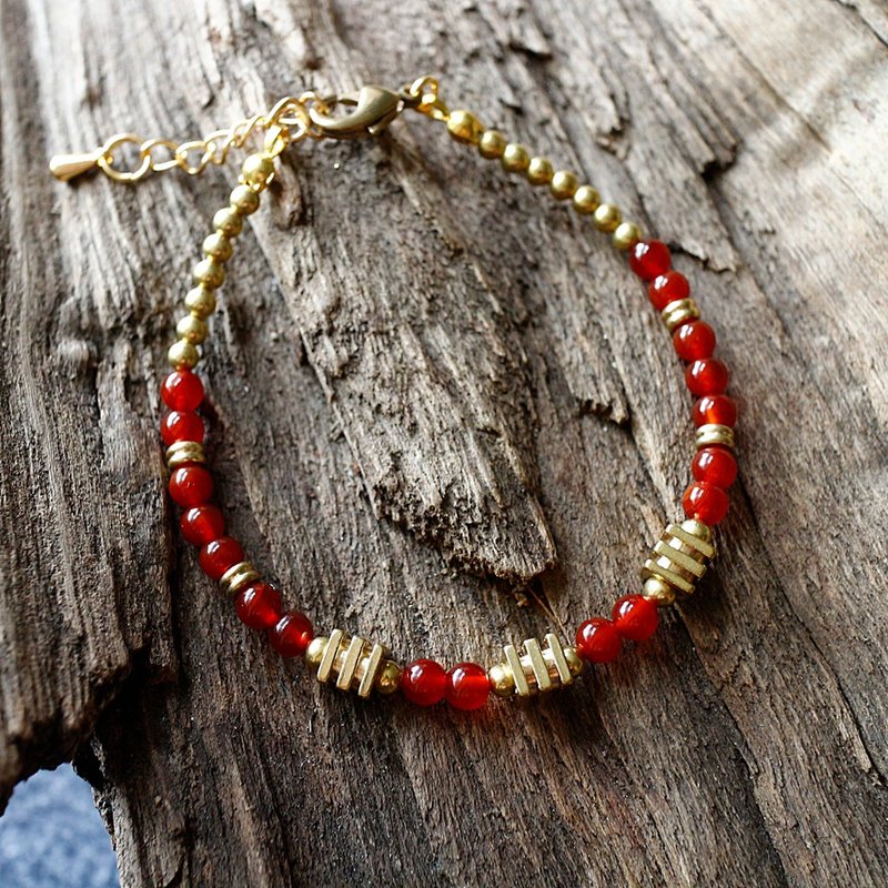 Muse natural wind series NO.236 natural stone red brass neutral red agate bracelet - สร้อยข้อมือ - เครื่องเพชรพลอย สีแดง