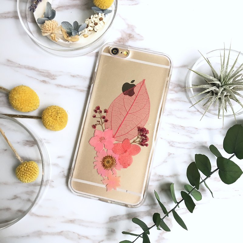 Pinky Paradise - pressed flower phone case - เคส/ซองมือถือ - พืช/ดอกไม้ สึชมพู