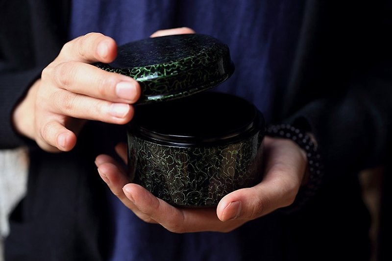 ｛ひも・生活道具｝ 蛍ゴールドTea C茶筒 大 漆 日本茶セット - 急須・ティーカップ - 木製 