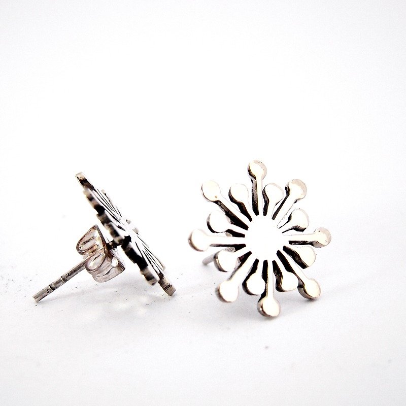 Firework studs earrings in white bronze handmade by hand sawing - Earrings & Clip-ons - Other Metals 