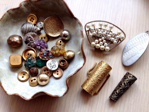Old things - a combination of old buttons with jewelry