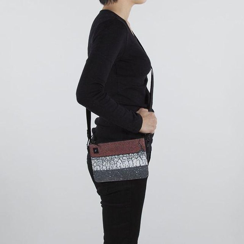 【lightweight! 95g】 Three color road shoulder bag mini - Handbags & Totes - Other Materials 