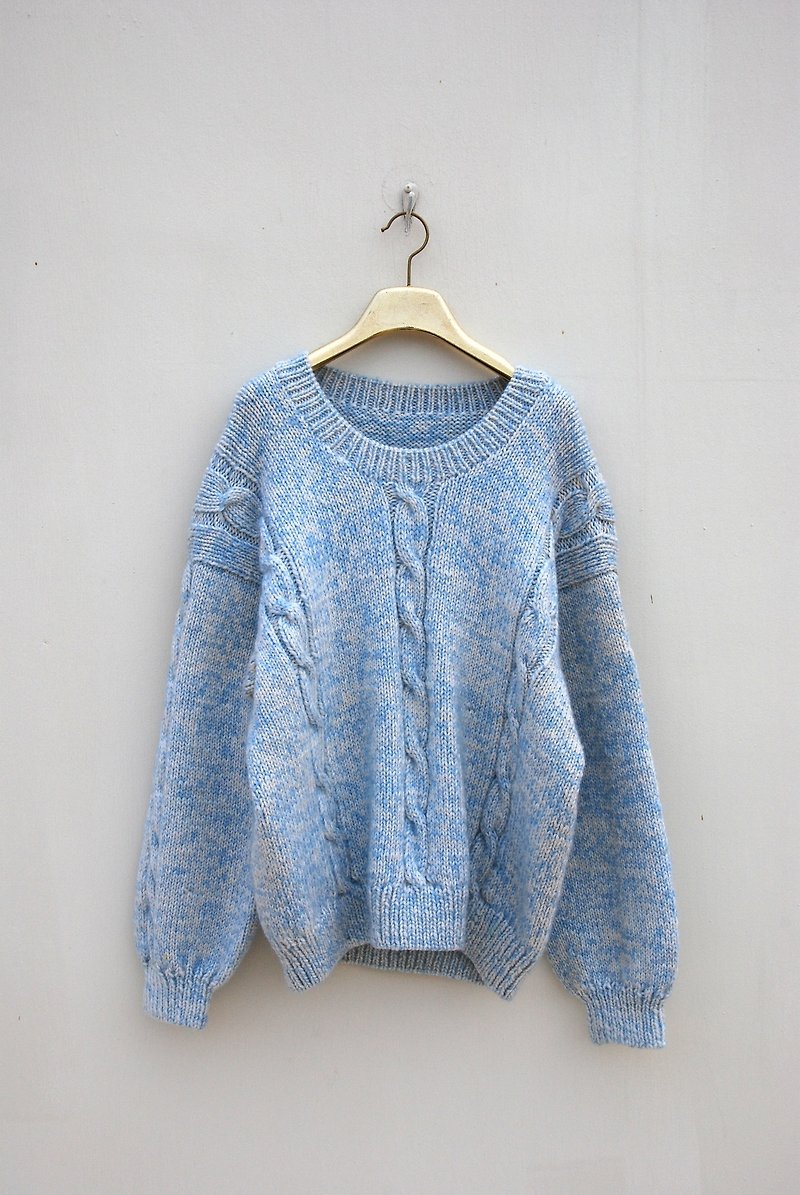 Vintage blue sky twist sweater - สเวตเตอร์ผู้หญิง - วัสดุอื่นๆ 