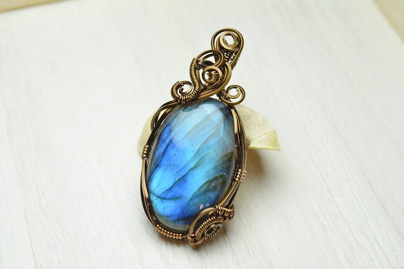 AAA labradorite design pendant wire / copper / winding / Manual / Accessories / Crystal / Natural stone - Necklaces - Gemstone Blue