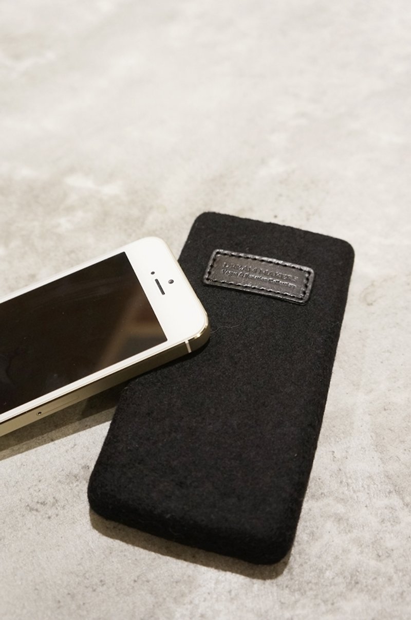 無縫手機包 低調黑 iphone SE專用 - 手機殼/手機套 - 羊毛 黑色