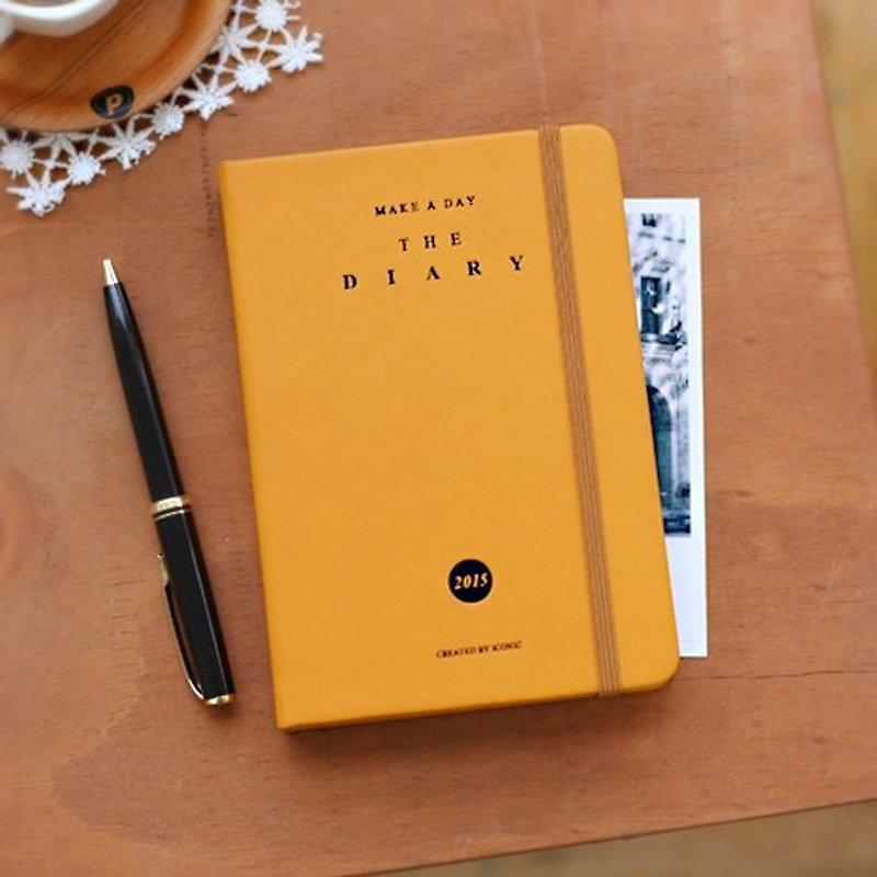 Dessin x Iconic-The Diary2015經典皮革年曆-週誌(時效)-芥末黃,ICO82217 - ปฏิทิน - กระดาษ สีเหลือง