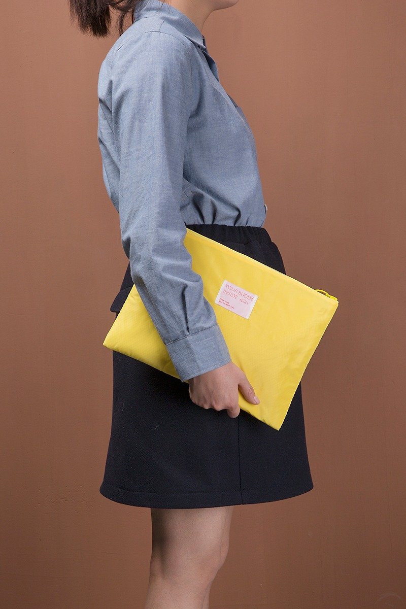 ntmy. large memory fabric sandwich clutch - Other - Other Materials Yellow