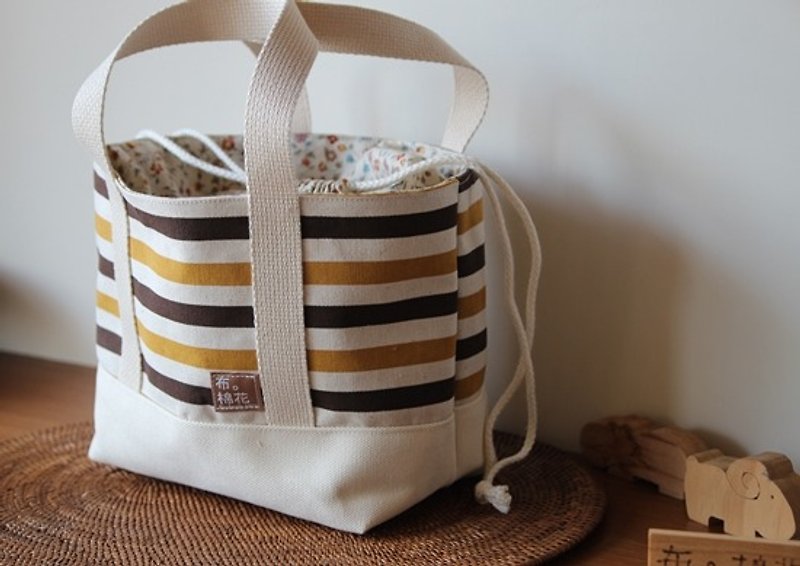 Cotton Fabric: Lunch bag, Lunch tote, Camping picnic bags, Yellow Stripe - กระเป๋าถือ - วัสดุอื่นๆ สีเหลือง