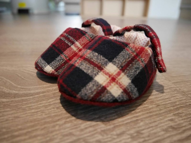 French classic red grid. Baby Shoes - Baby Shoes - Other Materials Red