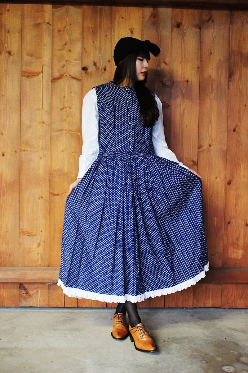 F853 (Vintage) dark blue small floral cotton vest dress (traditional Austrian Dirndl) - ชุดเดรส - วัสดุอื่นๆ สีน้ำเงิน