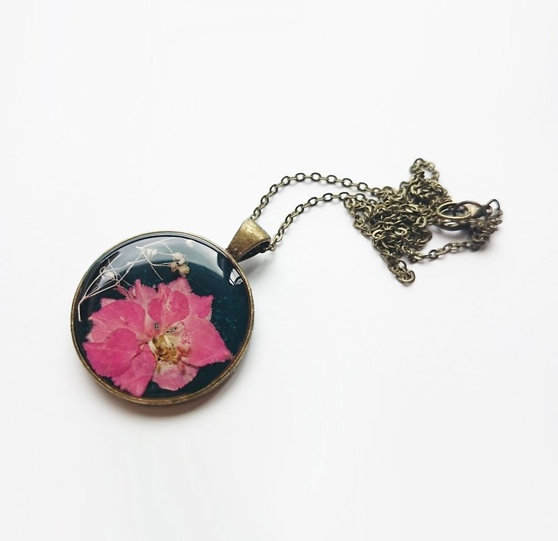 Pink blue delphinium flower necklace Epoxy pressedflower - Necklaces - Other Metals Blue