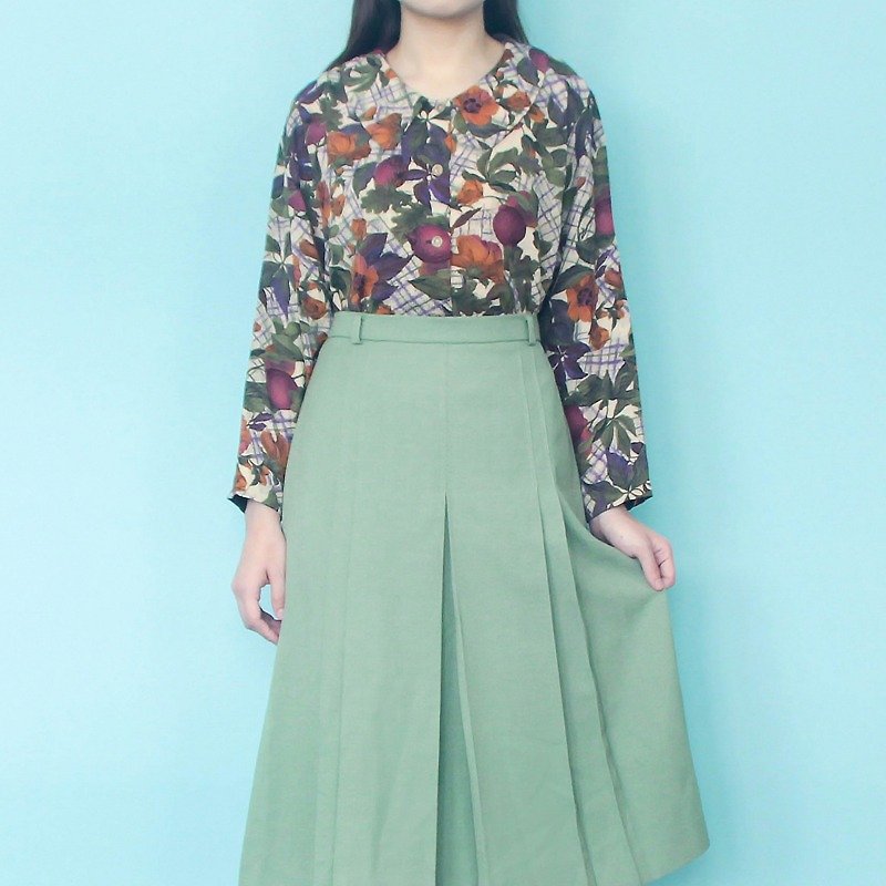 Vintage │ symmetrical half of pandan green dress - Skirts - Other Materials Green