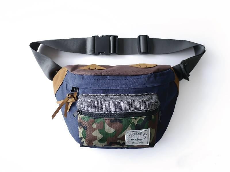 Matchwood Design Matchwood Portable Waist Bag Side Backpack Crossbody Blue Camouflage - กระเป๋าแมสเซนเจอร์ - วัสดุอื่นๆ สีน้ำเงิน