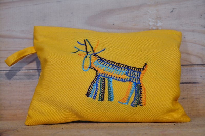 ナノシェイクスピア鹿と小さな手刺繍黄色_ _フェアトレード - 置物 - コットン・麻 イエロー