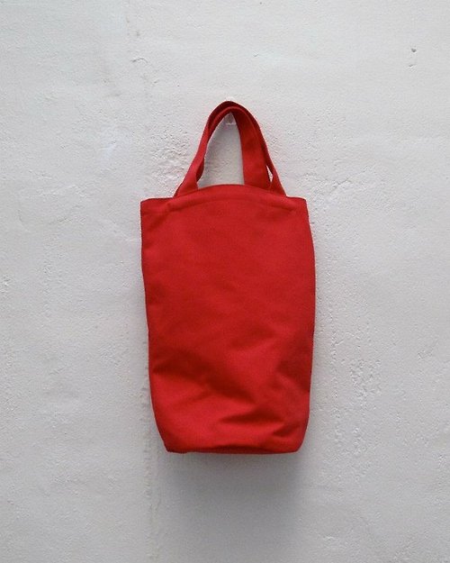 生活商社 EVERYTHING IN BETWEEN 圓筒購物袋 — 厚磅帆布