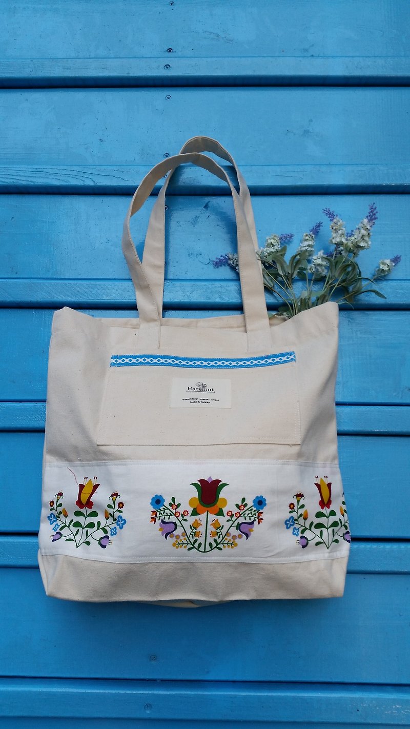 Nordic retro flower pattern bag / handbag / shoulder bag / cotton canvas / handmade - Messenger Bags & Sling Bags - Other Materials White