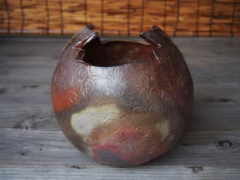 Bizen Vase [Hand twist] h3-001 - ตกแต่งต้นไม้ - วัสดุอื่นๆ สีนำ้ตาล