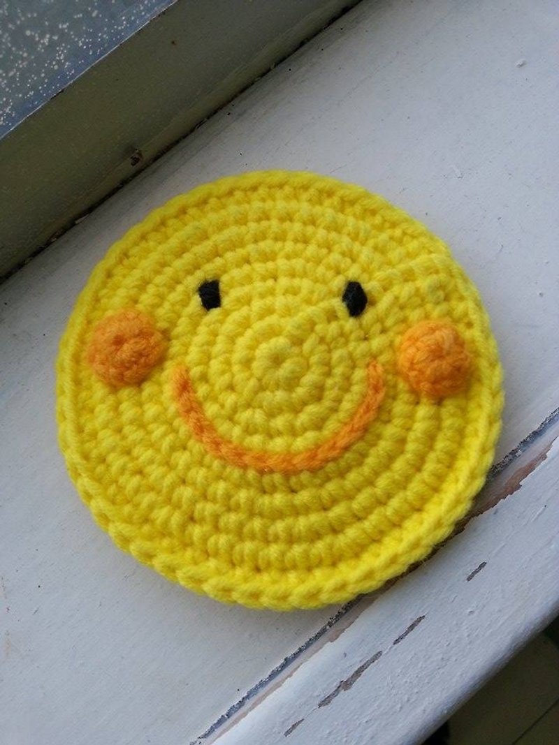 【Knitting】Smile Moon 微笑月亮 - 杯墊 - 其他材質 黃色