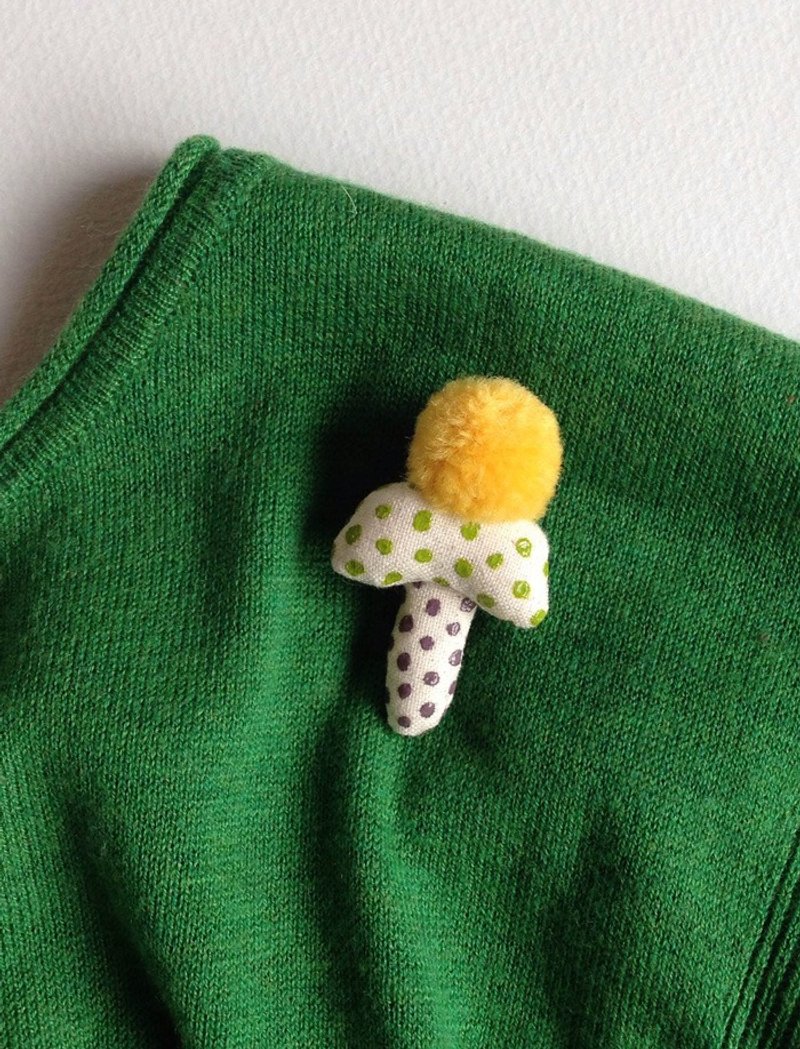 Mushrooms brooch (yellow pom-pom) - Brooches - Other Materials Yellow