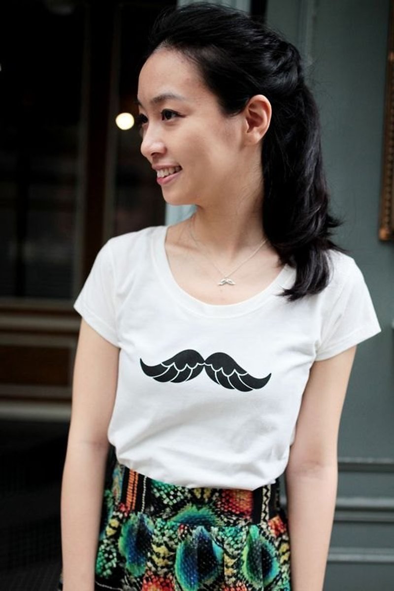 :: GeorgiaTsao :: mustache wings organic cotton T-shirt S / M - เสื้อยืดผู้หญิง - ผ้าฝ้าย/ผ้าลินิน ขาว