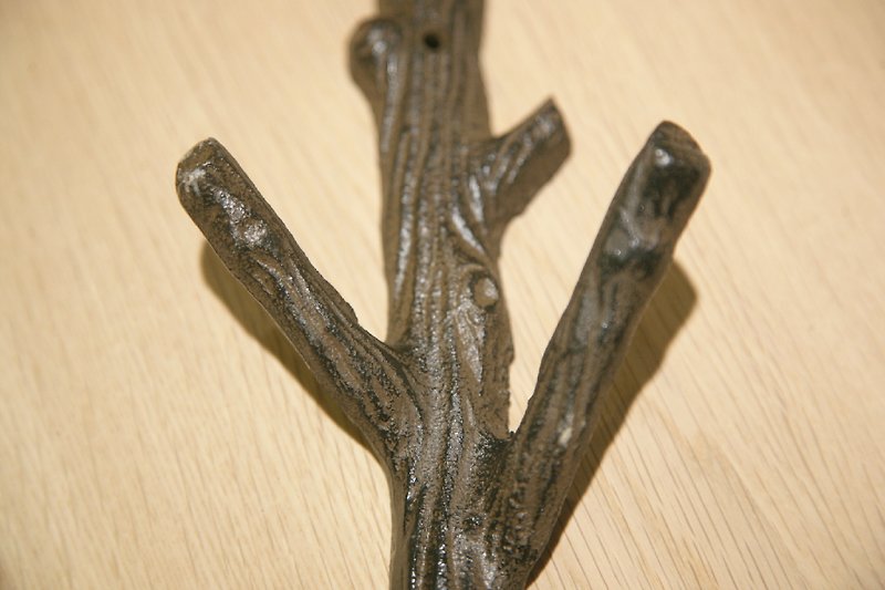 DULTON Twig Cast Iron Hanger Hook (L) - ของวางตกแต่ง - โลหะ 