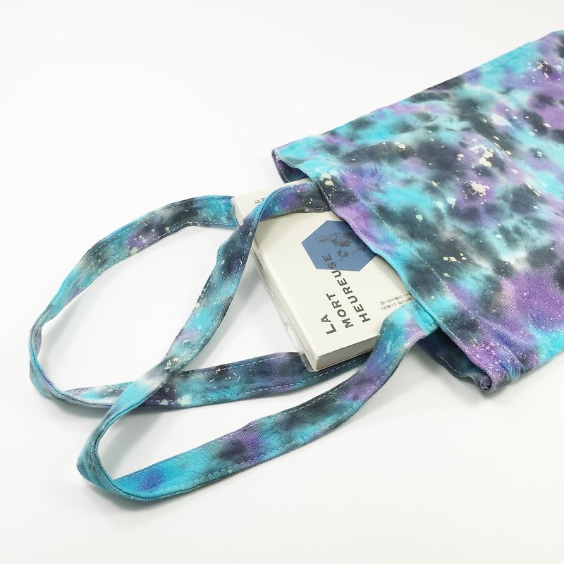 Tie dye handmade hand bag/shoulder bag/tote [Star] - กระเป๋าแมสเซนเจอร์ - ผ้าฝ้าย/ผ้าลินิน สีน้ำเงิน