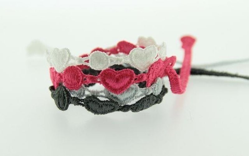 Missiu French lace embroidery lucky bracelet-promise eternal love - สร้อยข้อมือ - งานปัก หลากหลายสี