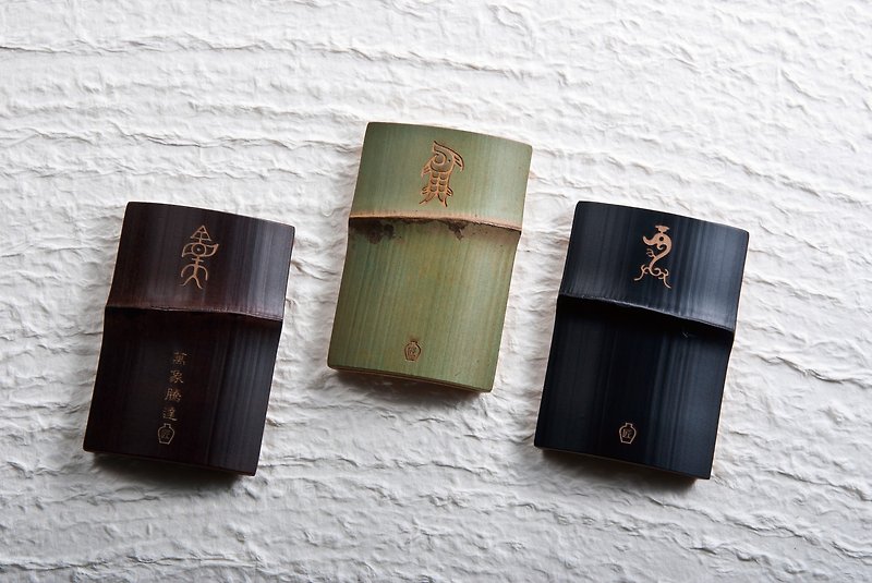 竹の名刺入れ - カードスタンド - 竹製 ブラウン