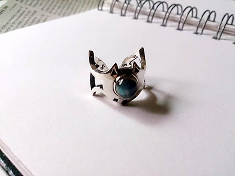 Bat blessing labradorite Ring in sterling silver design activities - General Rings - Other Metals Blue