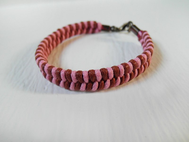 Double loop / hand-woven bracelet - Bracelets - Other Materials Pink