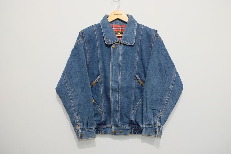『Jumpinglady』古著 台灣製 早期 牛仔 單寧 經典軍裝風版型 後口袋 刺繡 外套 復古 牛仔外套 經典 限量 - 女大衣/外套 - 棉．麻 多色