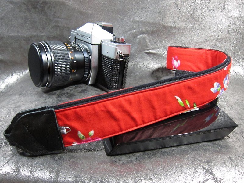 "客家花布"減壓背帶 相機背帶 烏克麗麗   Camera  Strap - 相機背帶 - 其他材質 紅色