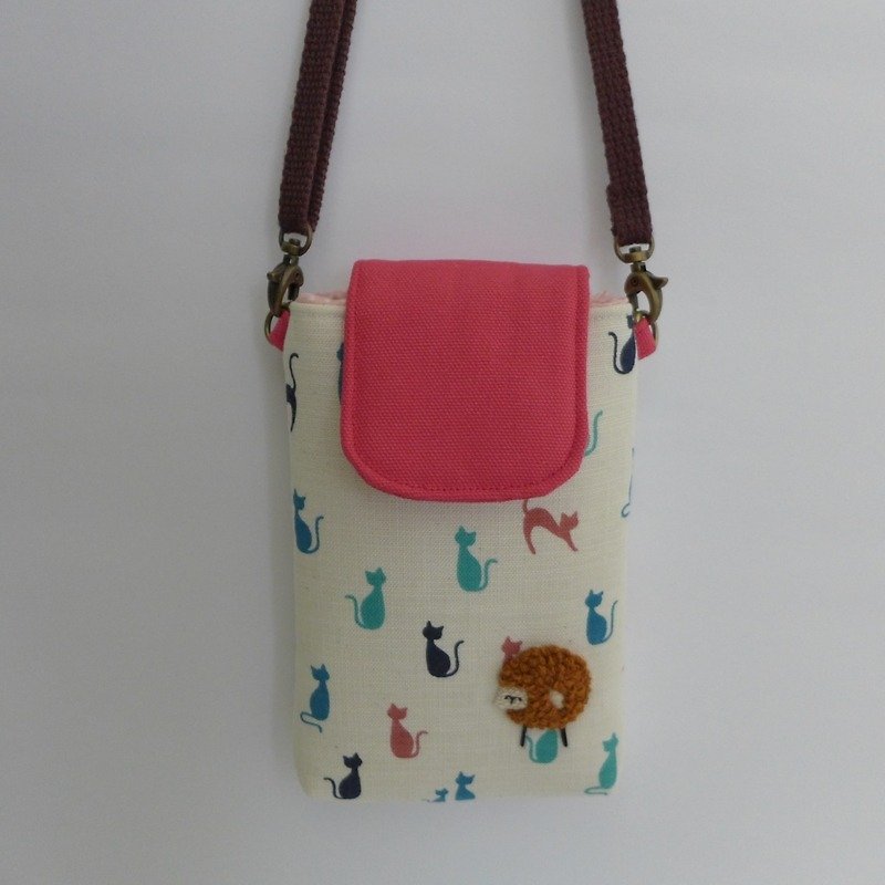 Embroidered sheep mobile phone bag - [white multi-color stealth cat] (with strap) - อื่นๆ - วัสดุอื่นๆ 