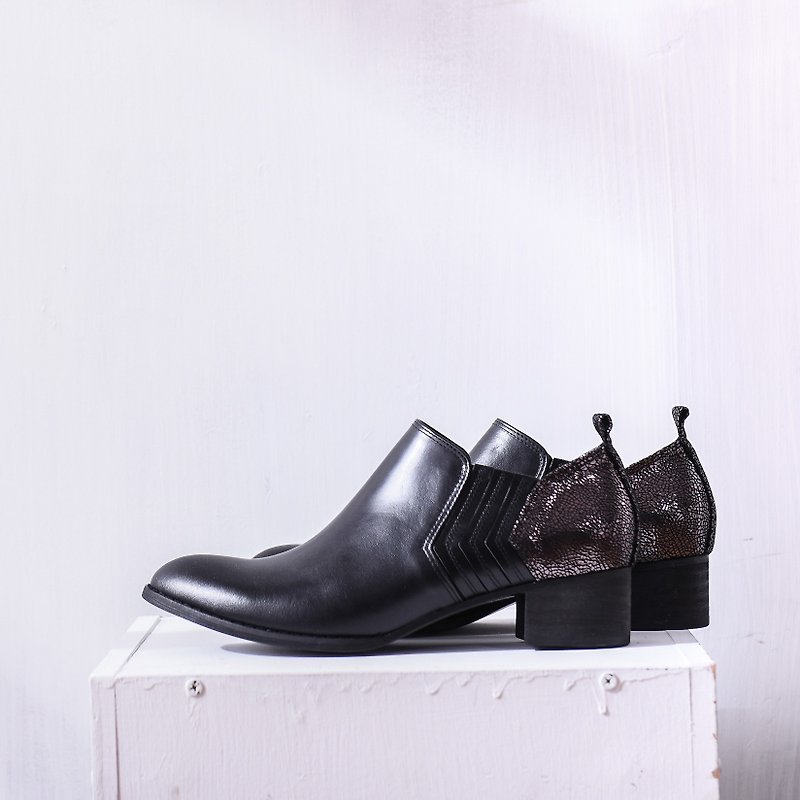 [Miss shopaholic] simple low heel ankle boots _ elegant black / geometric nickel - รองเท้าบูทสั้นผู้หญิง - หนังแท้ สีดำ