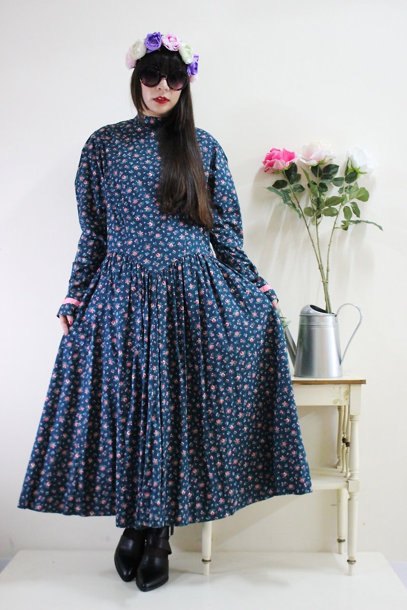 F1558 (Vintage) green pink flowers big wave vintage skirt long-sleeved cotton dress (wedding / picnic / party) - One Piece Dresses - Other Materials Green