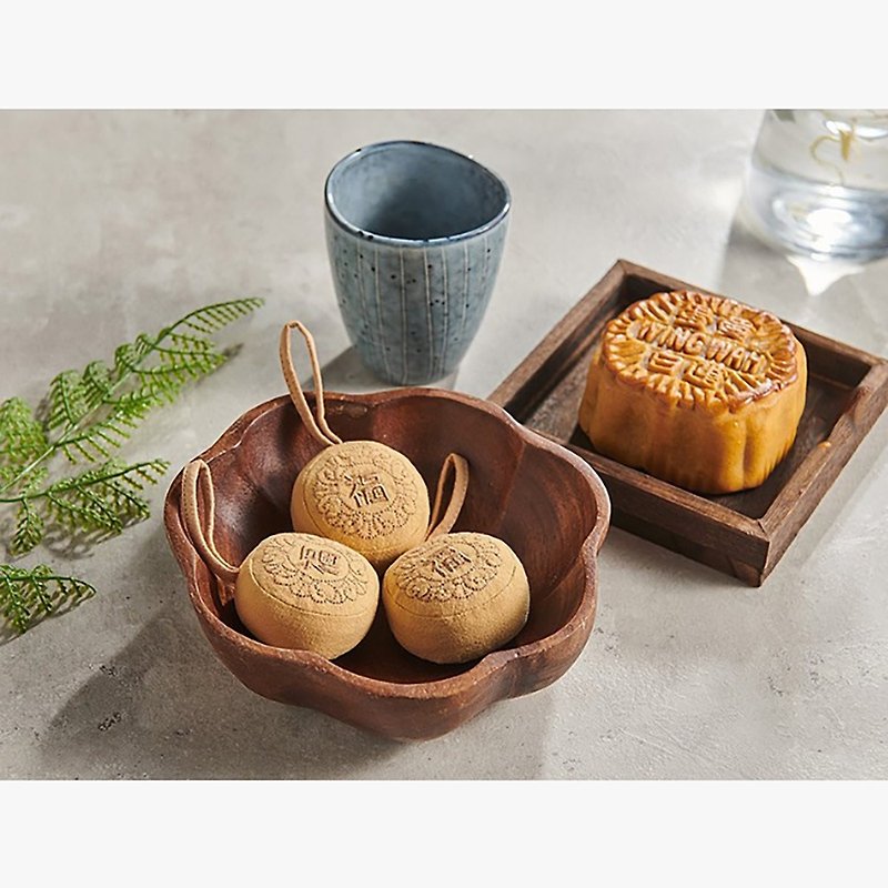 【Everything Good】Small Mooncake | Three-dimensional Embroidery Charm (Exquisite Small Can) - Charms - Cotton & Hemp Orange
